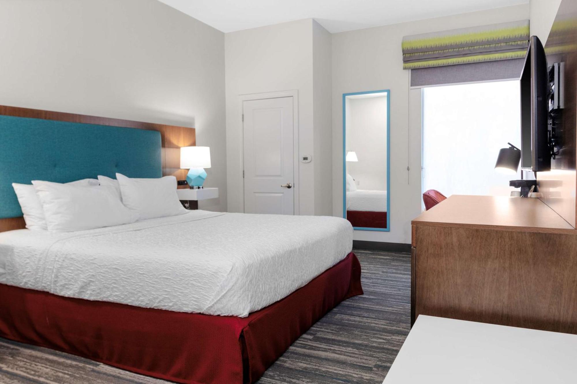 Hampton Inn By Hilton Concord/Bow Exterior photo