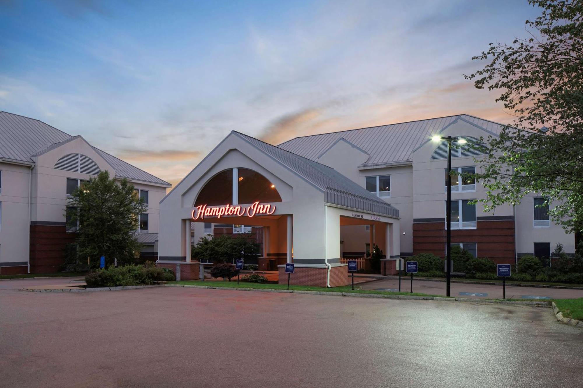 Hampton Inn By Hilton Concord/Bow Exterior photo