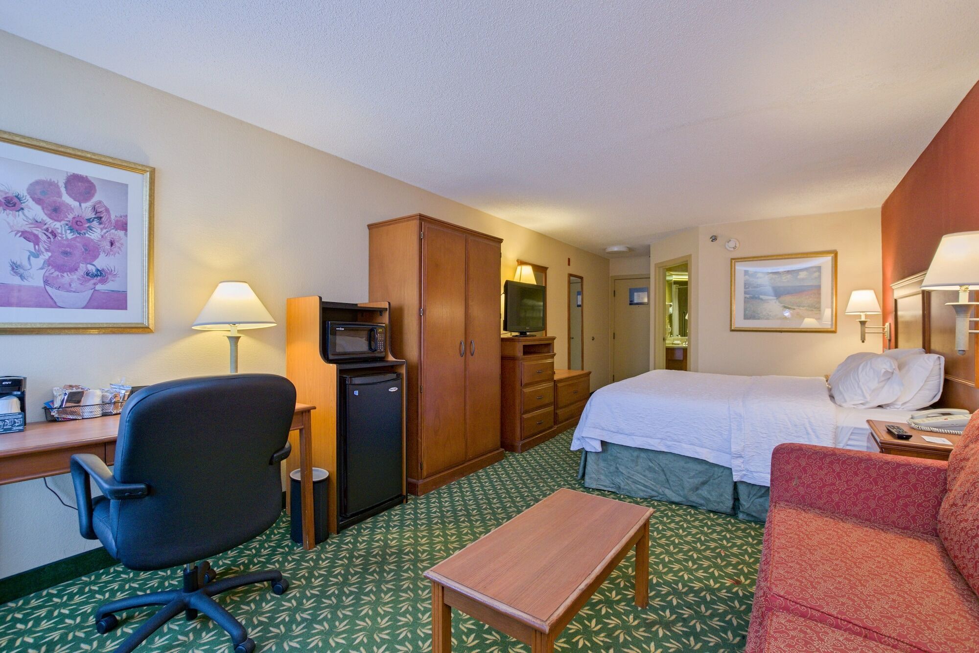 Hampton Inn By Hilton Concord/Bow Exterior photo